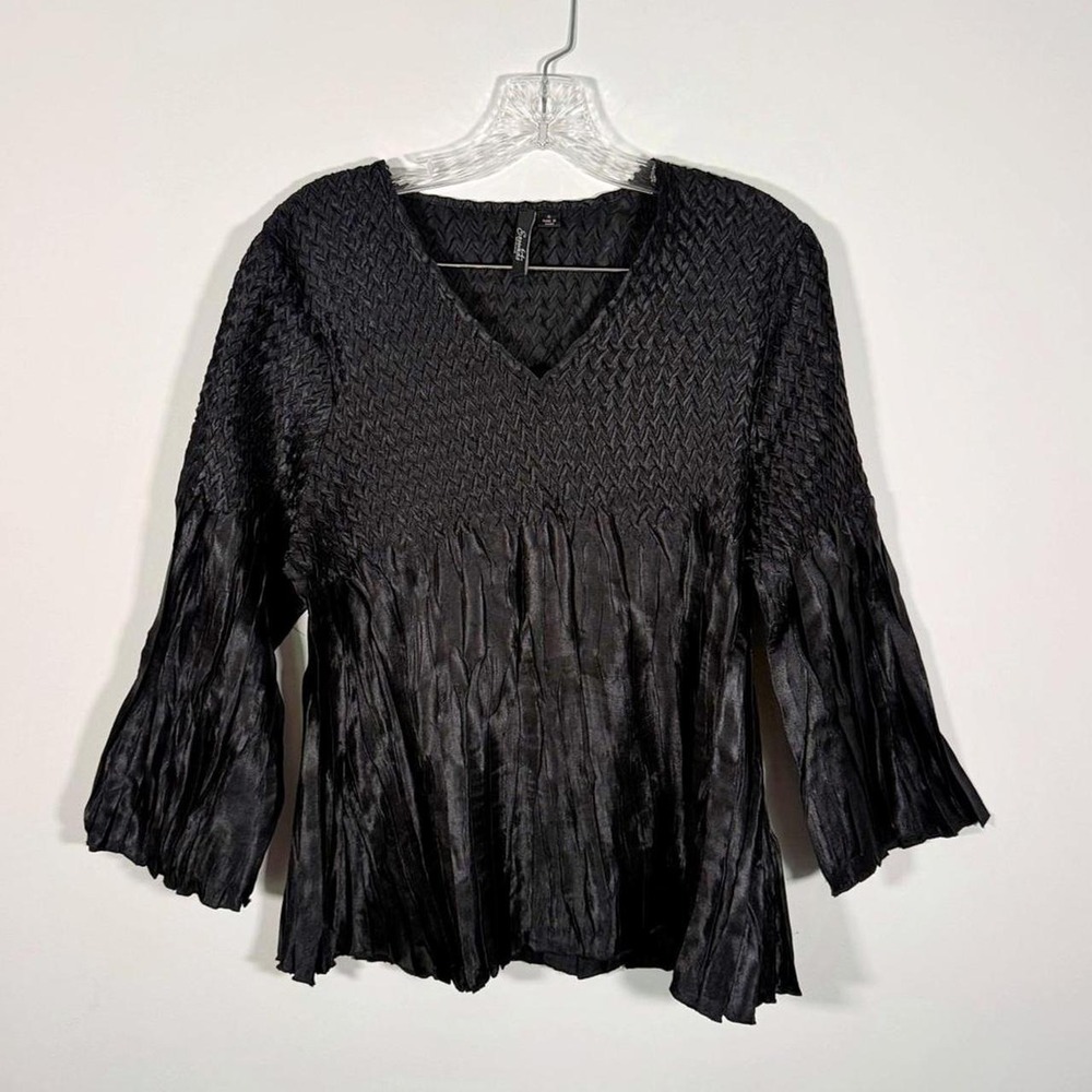 Y2k style black top Essentials by Milano blouse
